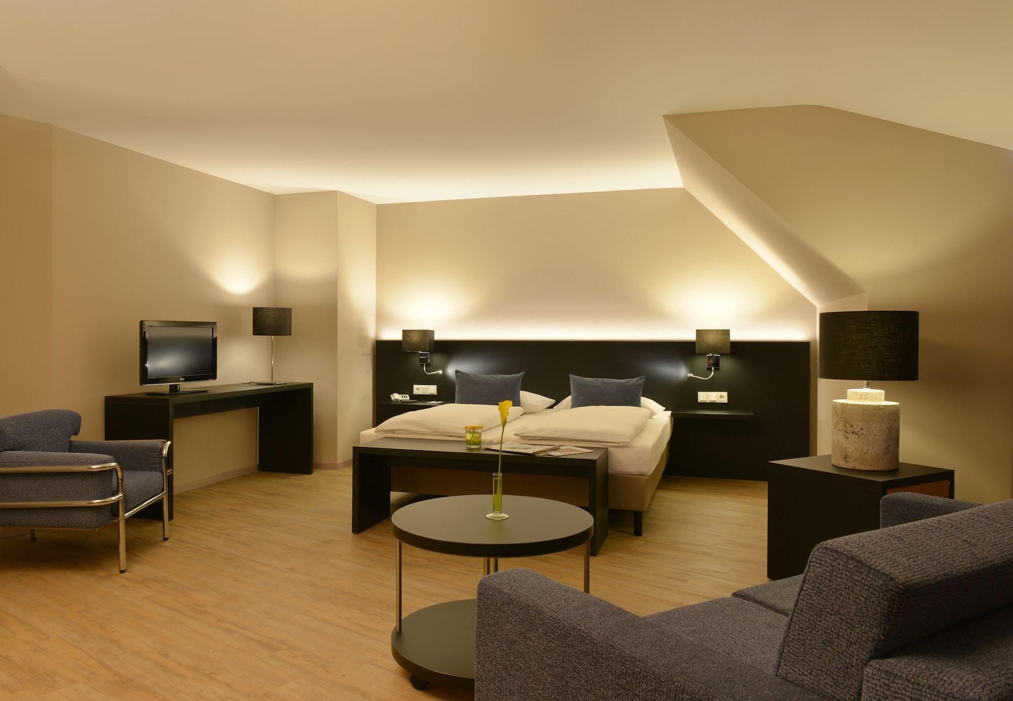 Relexa Waldhotel Schatten Stuttgart Zewnętrze zdjęcie